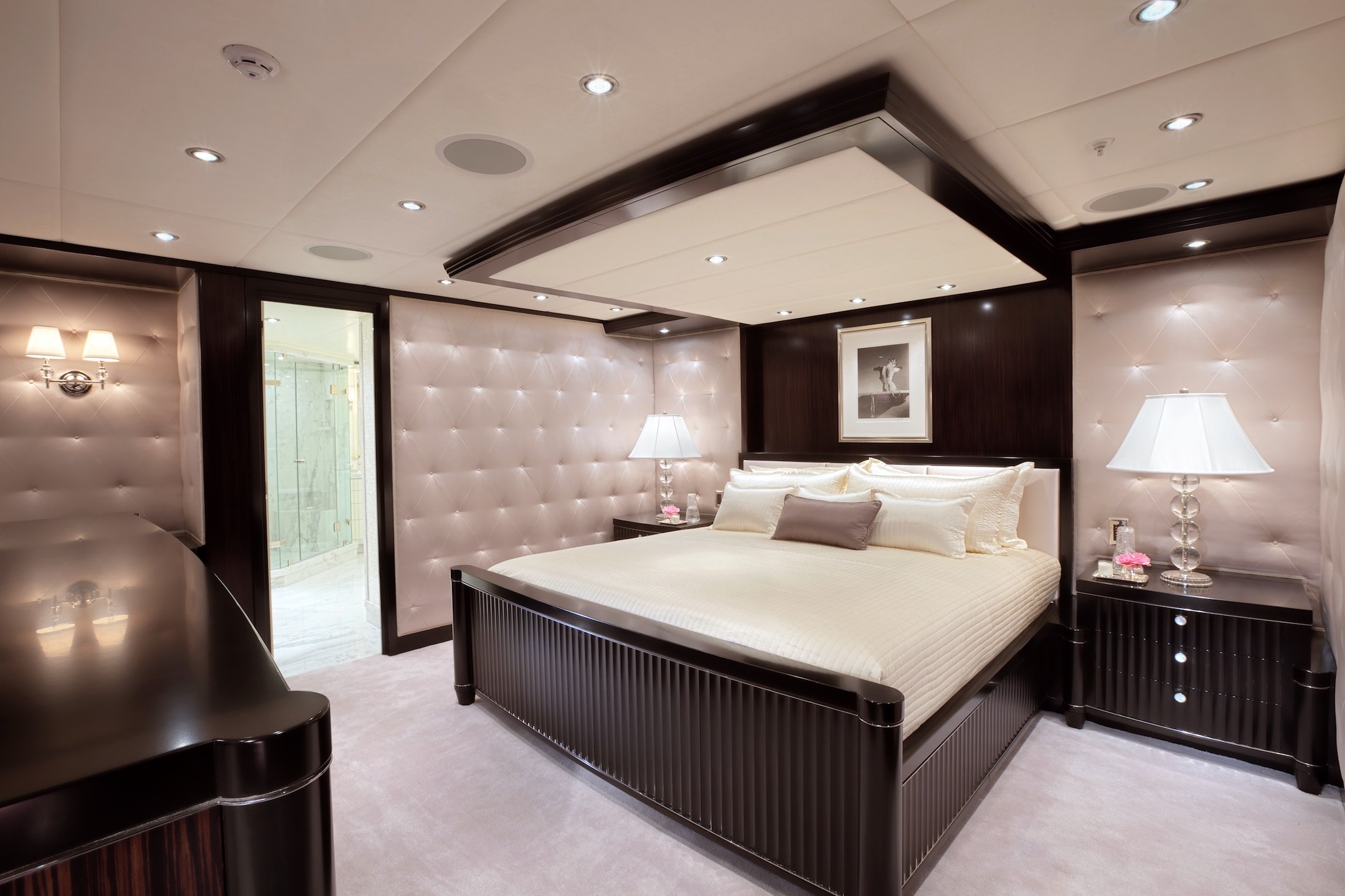 Carpe Diem Luxury Yacht bedroom